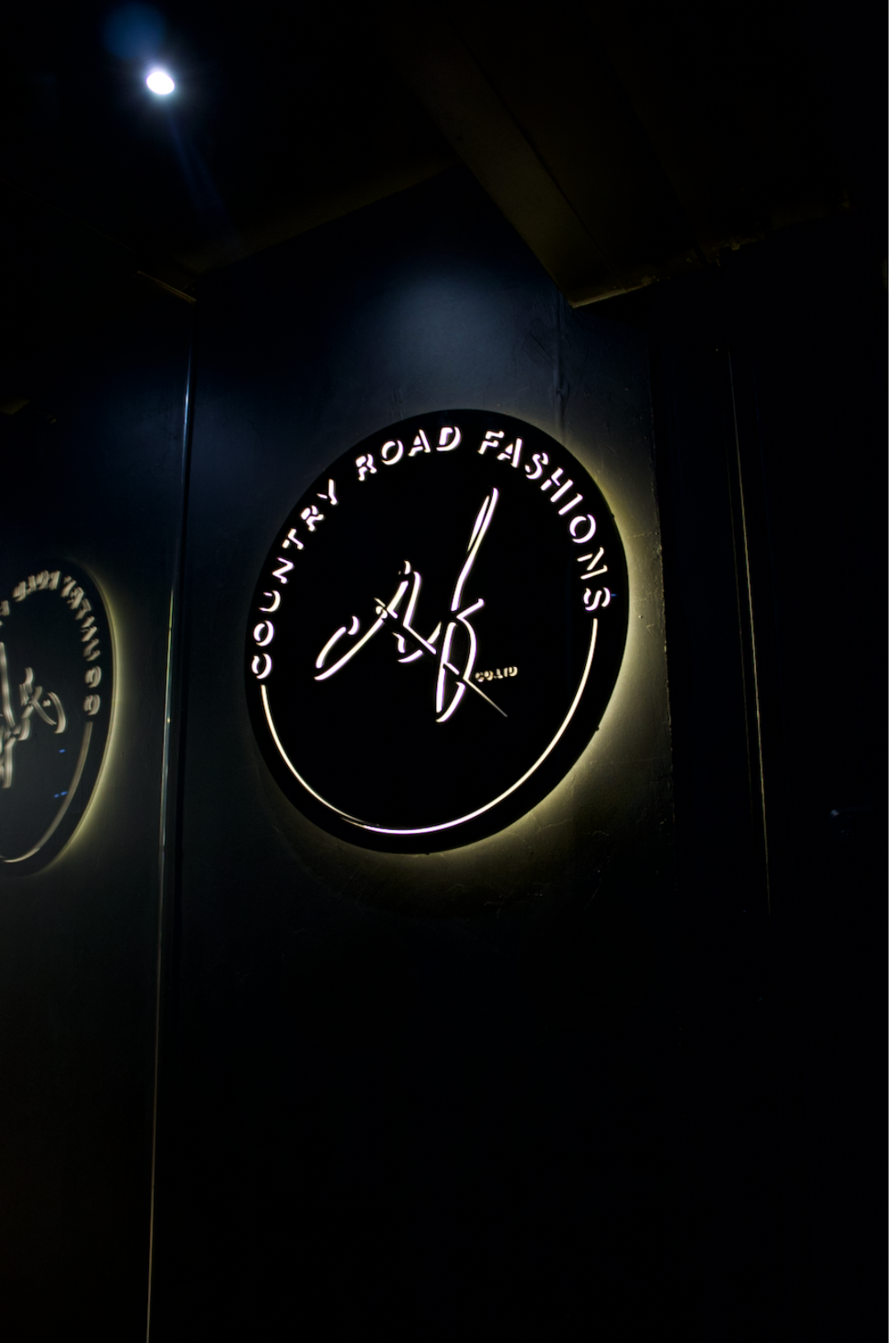 Where to Get a Suit Made Near Phrom Phong & Emsphere