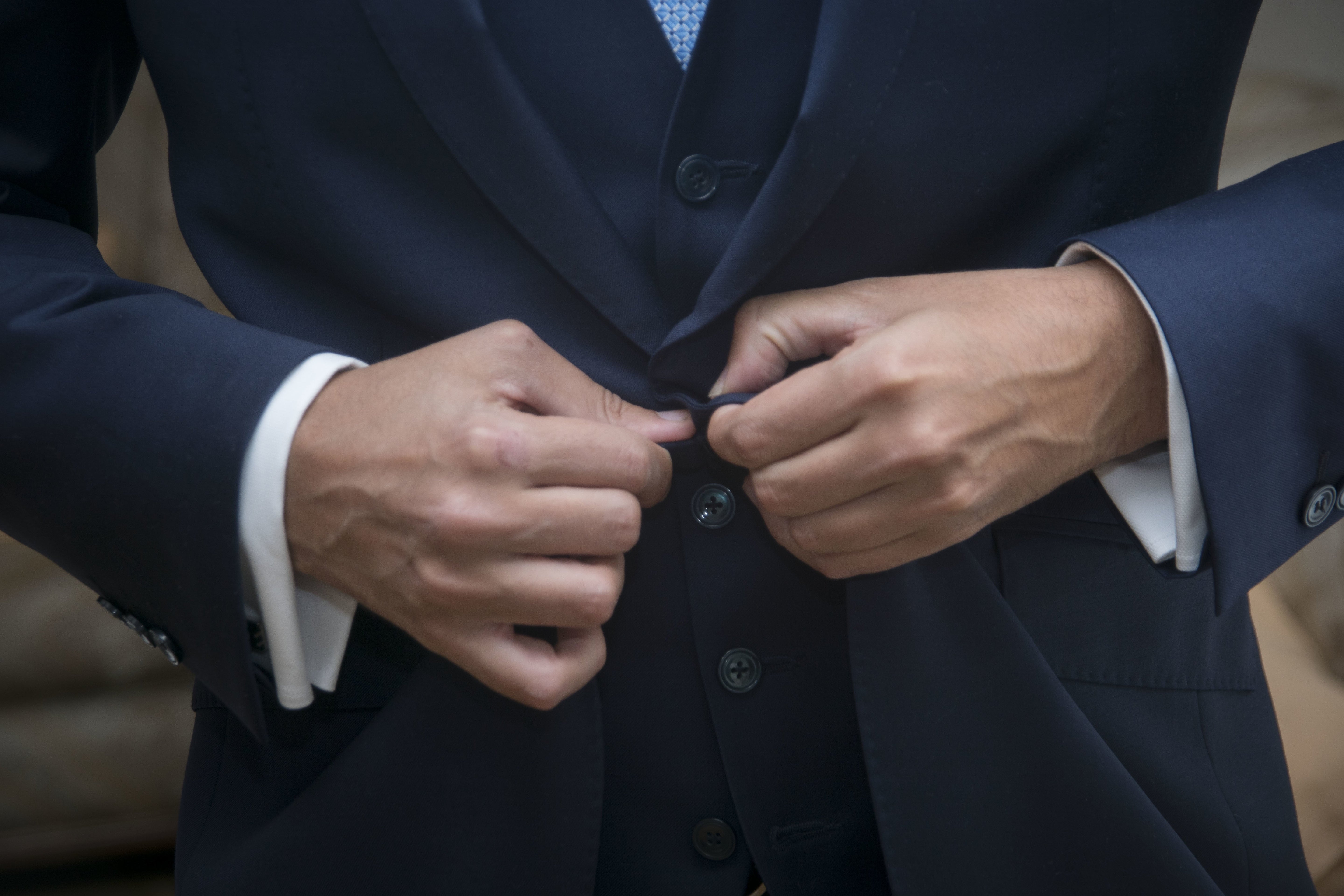 The Art of Tailoring: Why Custom-Made Suits Reign Supreme